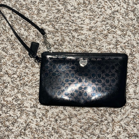 Coach wristlet - Picture 1 of 4